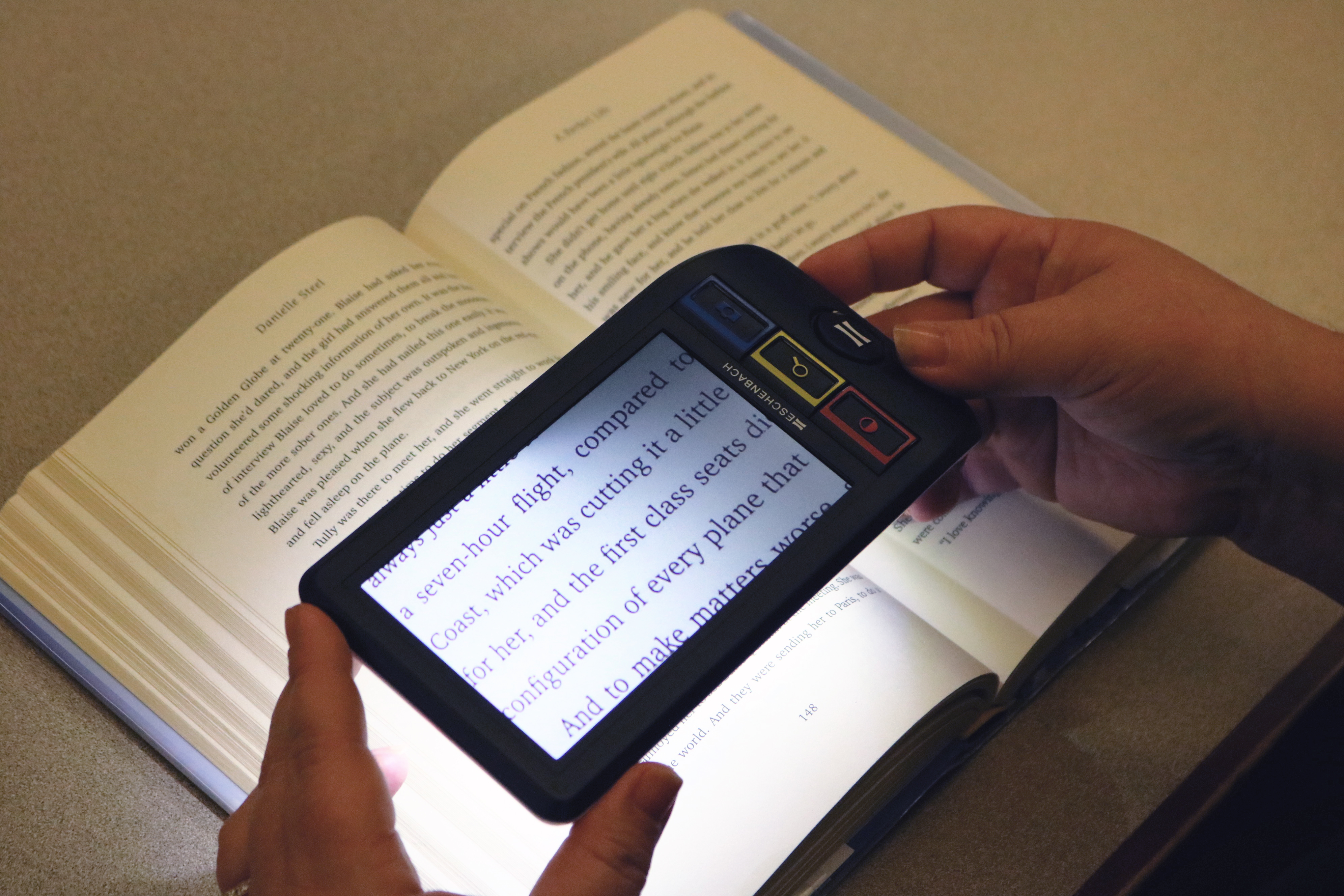 The Visolux Digital HD Magnifier